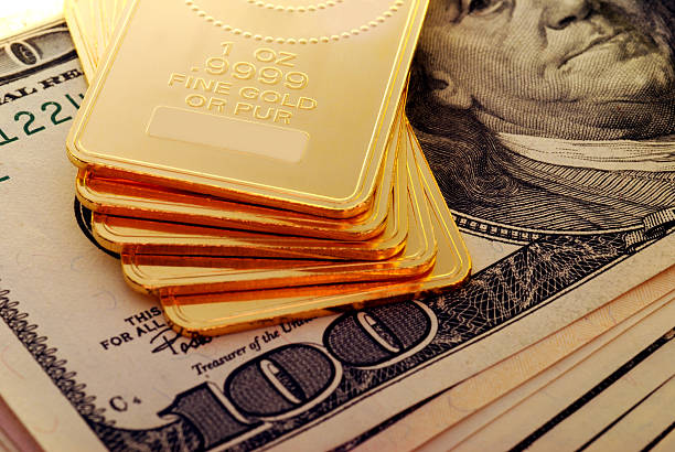 Gold Pushes Further Past $2,000 As Fed’s Kasha Kari Flags Recession
